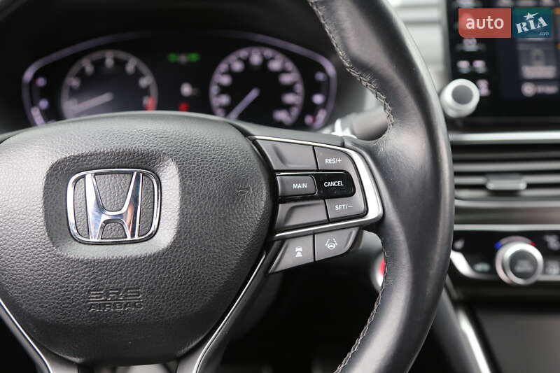 Седан Honda Accord 2018 в Киеве