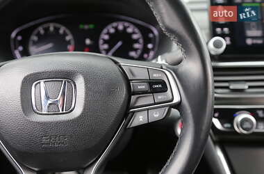 Седан Honda Accord 2018 в  фото 22 Седан Honda Accord 2018 в