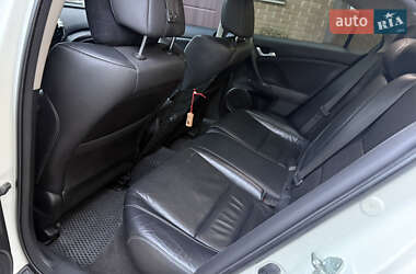 Седан Honda Accord 2011 в 