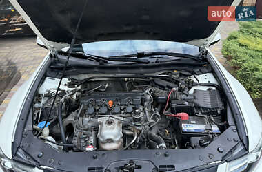 Седан Honda Accord 2011 в 