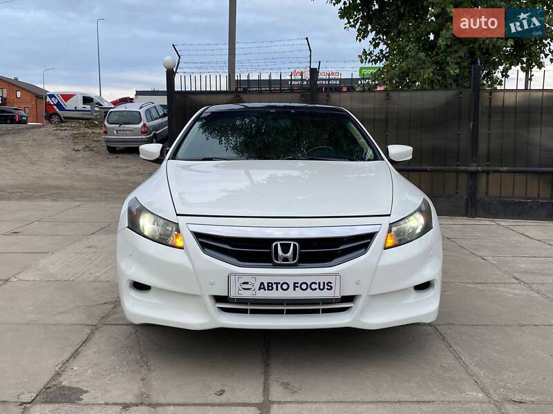 Купе Honda Accord 2011 в Киеве