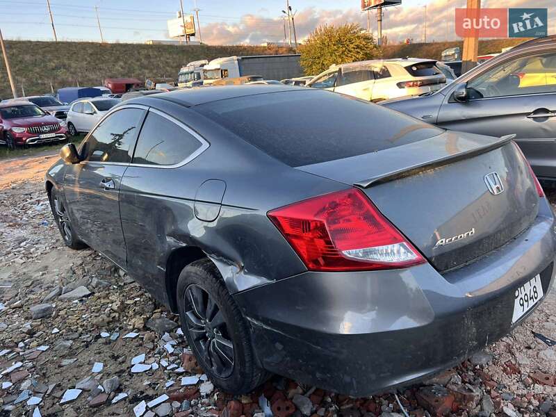 Купе Honda Accord 2012 в Киеве