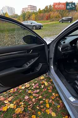Седан Honda Accord 2022 в 