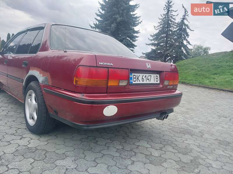 Седан Honda Accord 1993 в Дубні фото 23 Седан Honda Accord 1993 в Дубні