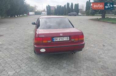 Седан Honda Accord 1993 в 