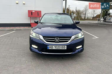 Седан Honda Accord 2013 в  фото 2 Седан Honda Accord 2013 в