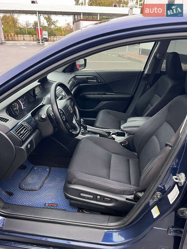 Седан Honda Accord 2013 в Виннице