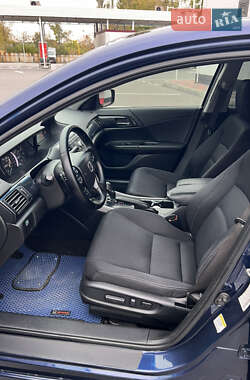 Седан Honda Accord 2013 в  фото 22 Седан Honda Accord 2013 в