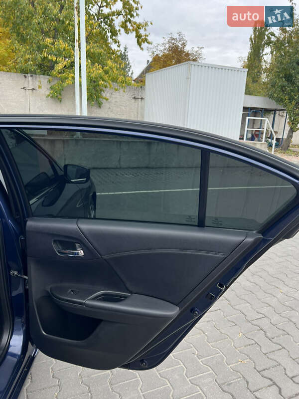 Седан Honda Accord 2013 в Виннице