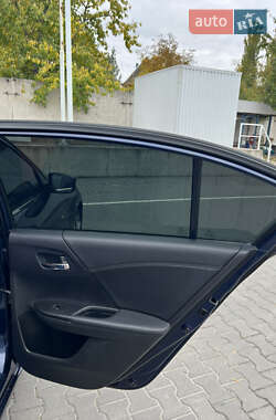 Седан Honda Accord 2013 в  фото 28 Седан Honda Accord 2013 в