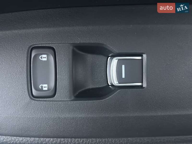 Седан Honda Accord 2018 в Киеве фото 13 Седан Honda Accord 2018 в Киеве