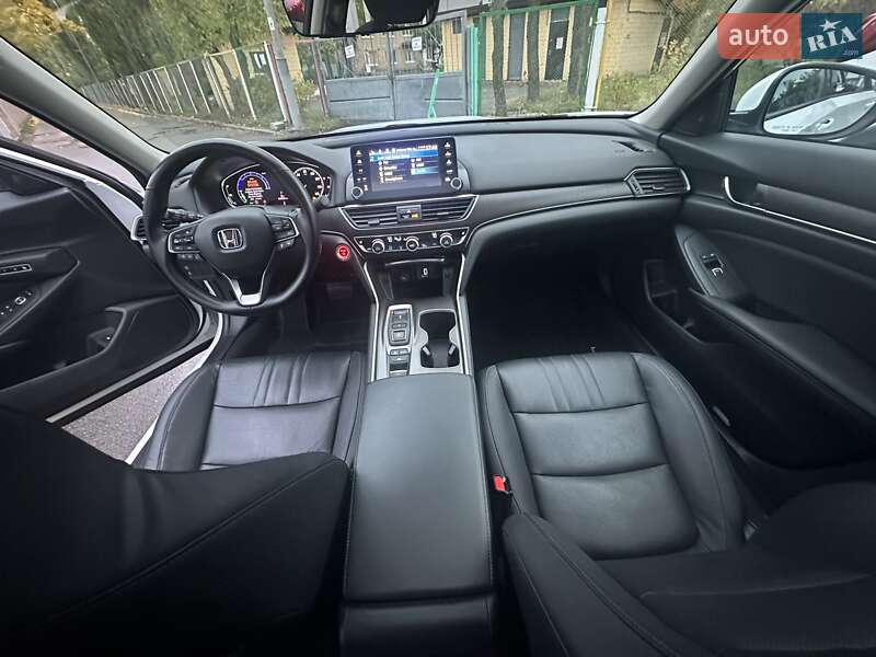 Седан Honda Accord 2018 в Киеве фото 17 Седан Honda Accord 2018 в Киеве