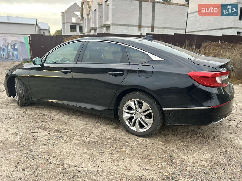 Седан Honda Accord 2018 в Софіївській Борщагівці