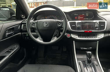Седан Honda Accord 2013 в 