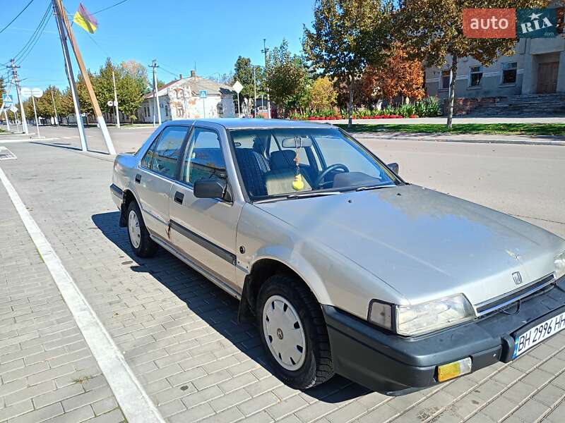 Седан Honda Accord 1987 в Кілії фото Седан Honda Accord 1987 в Кілії