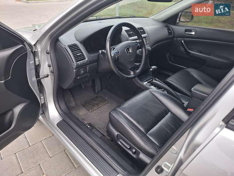 Універсал Honda Accord 2004 в Черкасах фото 9 Універсал Honda Accord 2004 в Черкасах