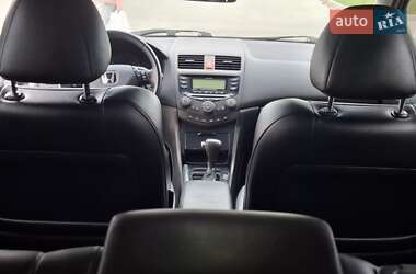 Универсал Honda Accord 2004 в 