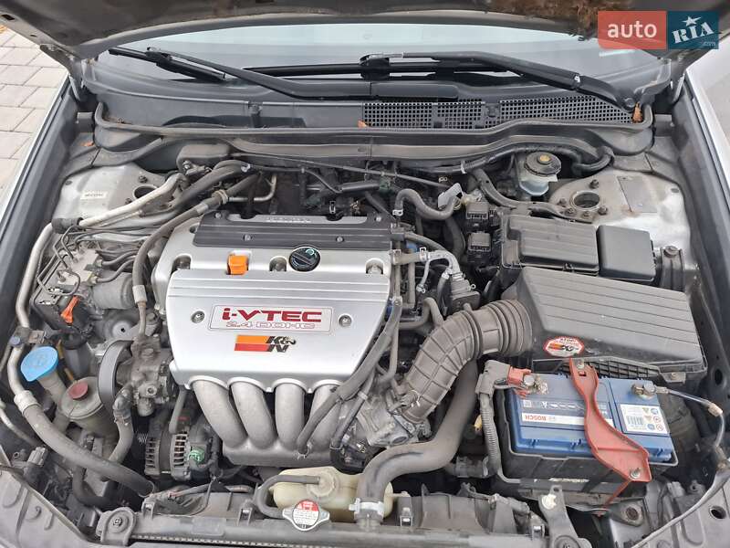 Універсал Honda Accord 2004 в Черкасах фото 29 Універсал Honda Accord 2004 в Черкасах
