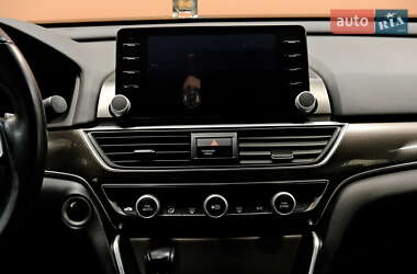 Седан Honda Accord 2022 в 