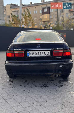 Седан Honda Accord 1997 в  фото 4 Седан Honda Accord 1997 в