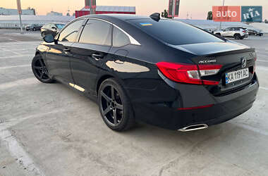 Седан Honda Accord 2018 в 