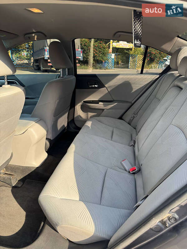 Седан Honda Accord 2015 в Дніпрі