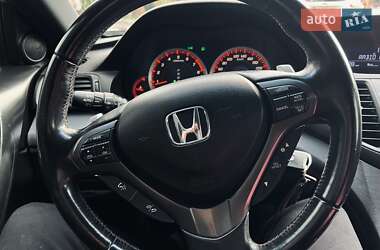 Седан Honda Accord 2012 в 