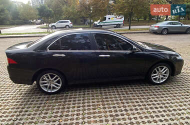 Седан Honda Accord 2006 в  фото 7 Седан Honda Accord 2006 в