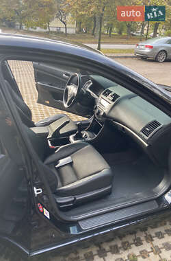 Седан Honda Accord 2006 в  фото 10 Седан Honda Accord 2006 в