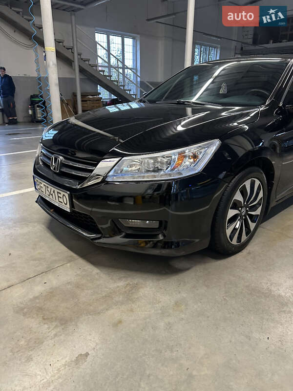 Седан Honda Accord 2014 в Николаеве