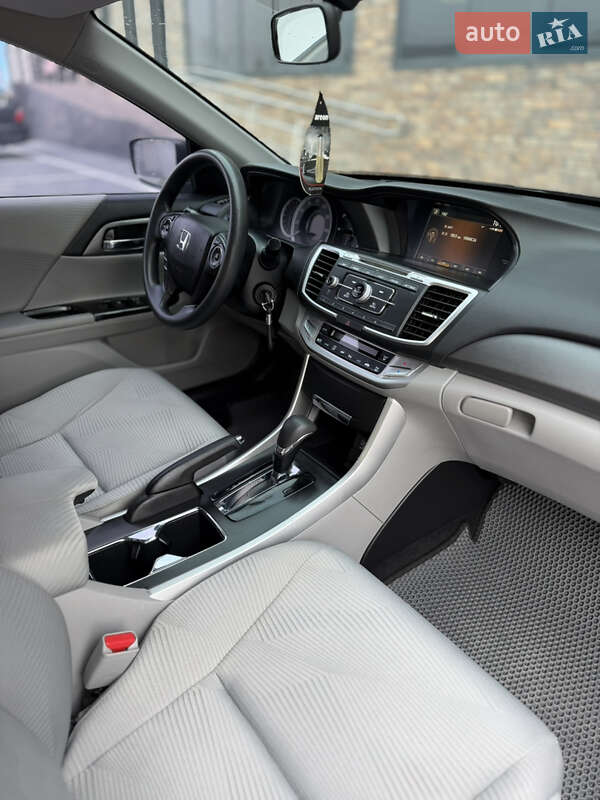 Седан Honda Accord 2014 в Виннице