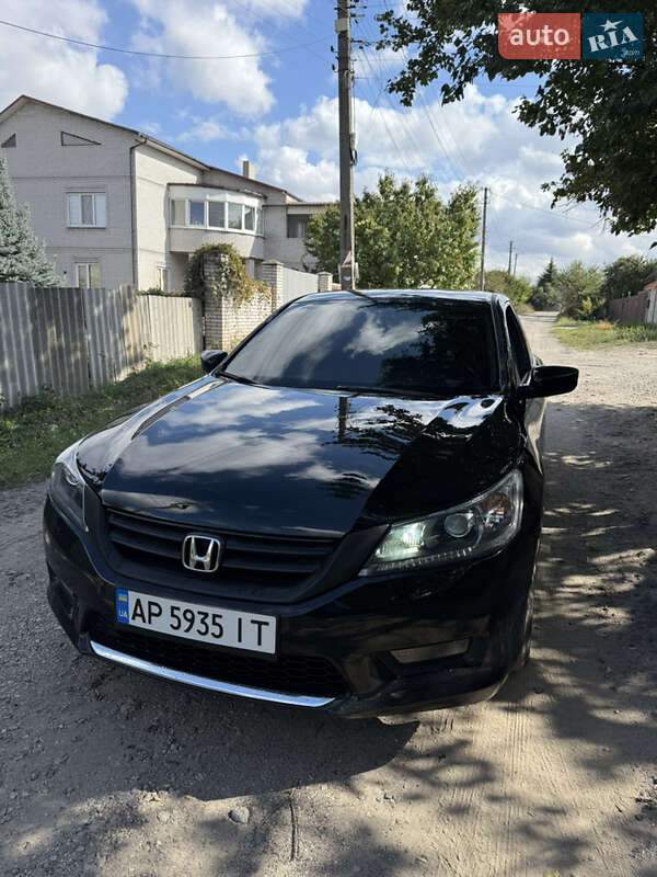 Седан Honda Accord 2014 в Рівному фото Седан Honda Accord 2014 в Рівному