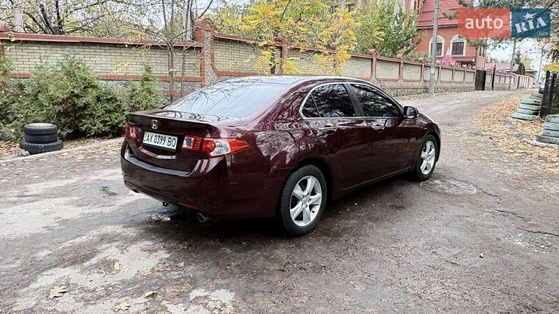 Седан Honda Accord 2010 в Харькове