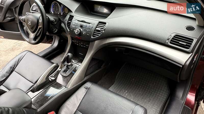 Седан Honda Accord 2010 в Харькове