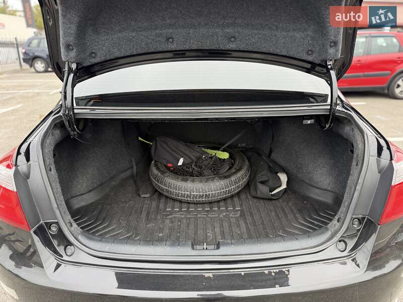 Седан Honda Accord 2014 в Києві фото 32 Седан Honda Accord 2014 в Києві