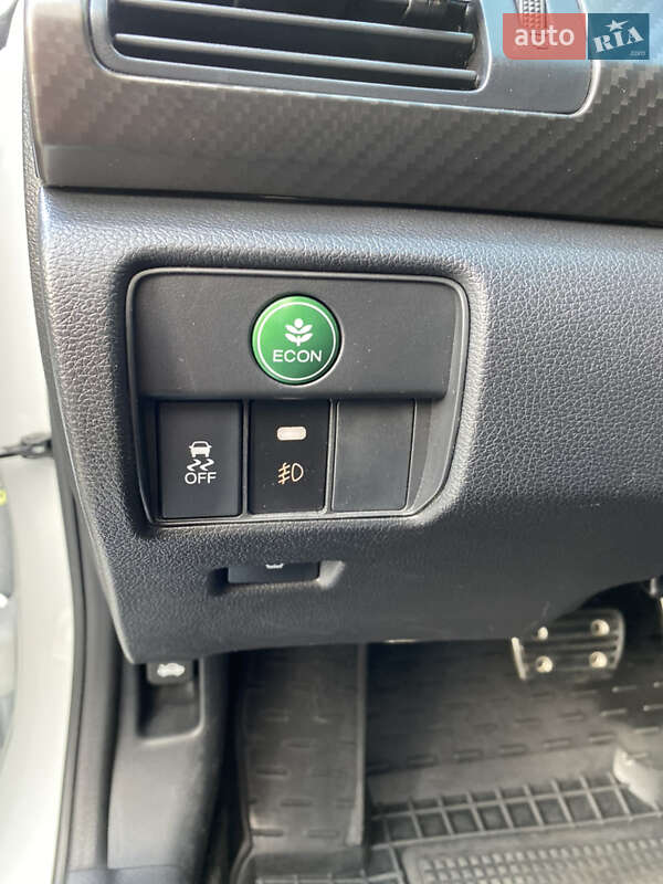 Седан Honda Accord 2016 в Киеве