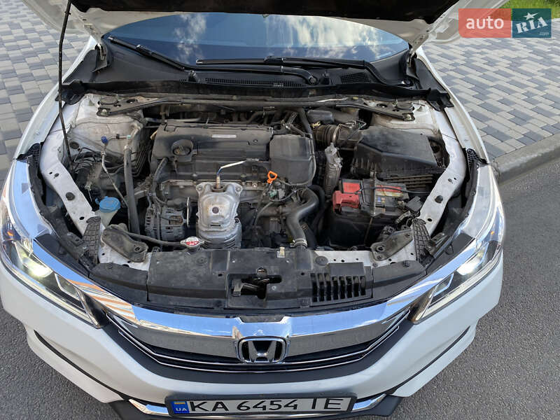 Седан Honda Accord 2016 в Киеве