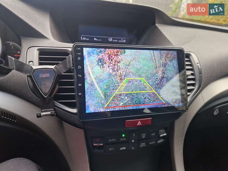 Седан Honda Accord 2010 в Глевасі