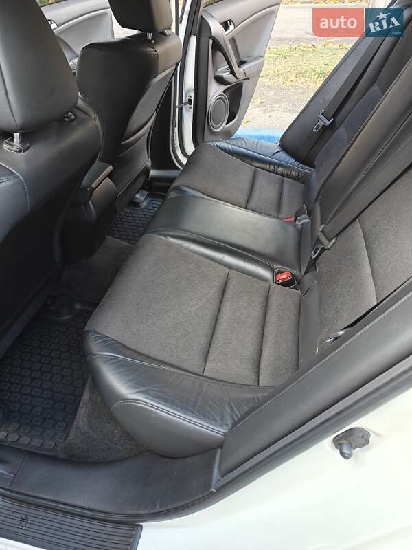 Седан Honda Accord 2008 в Нікополі