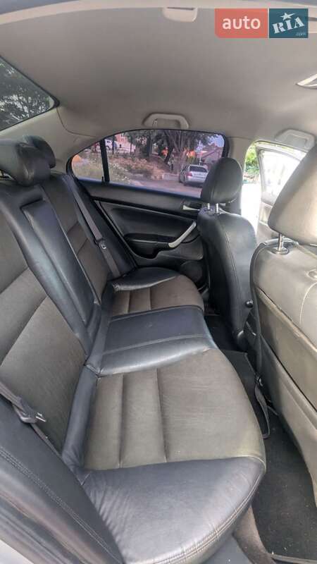 Седан Honda Accord 2006 в Запорожье