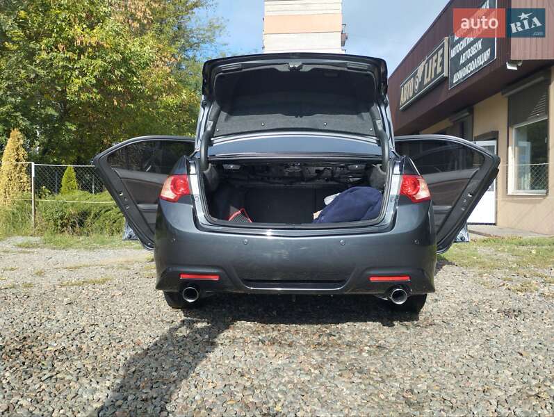 Седан Honda Accord 2012 в Первомайську