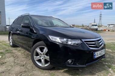 Седан Honda Accord 2014 в Киеве
