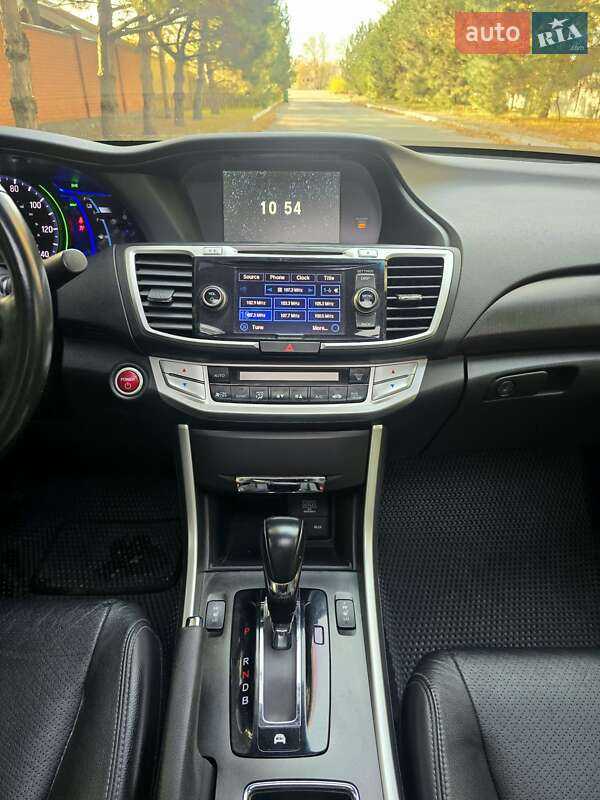 Седан Honda Accord 2015 в Дніпрі