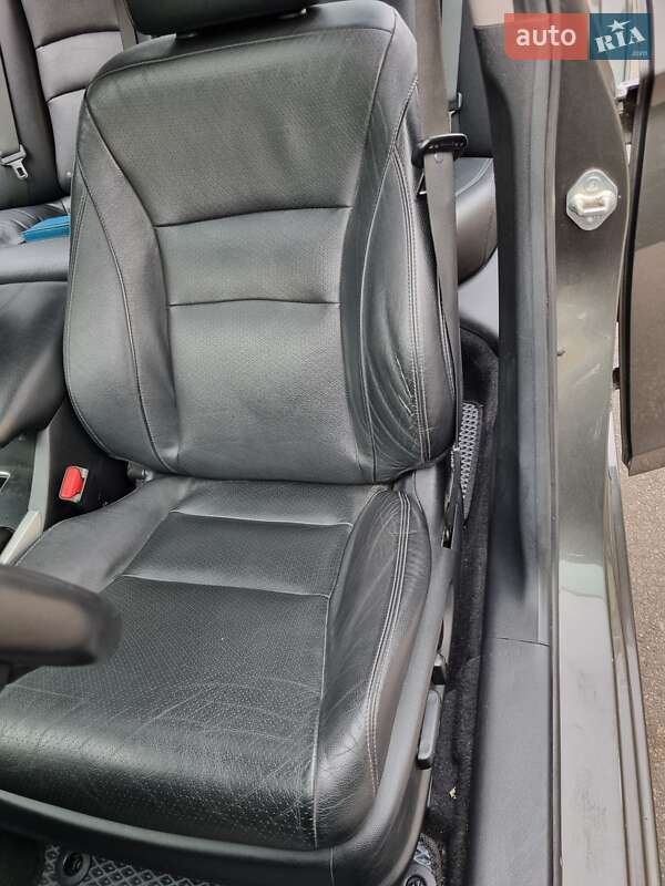 Седан Honda Accord 2014 в Киеве