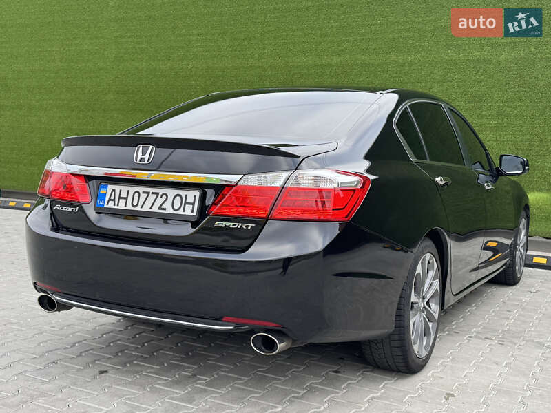 Седан Honda Accord 2013 в Києві