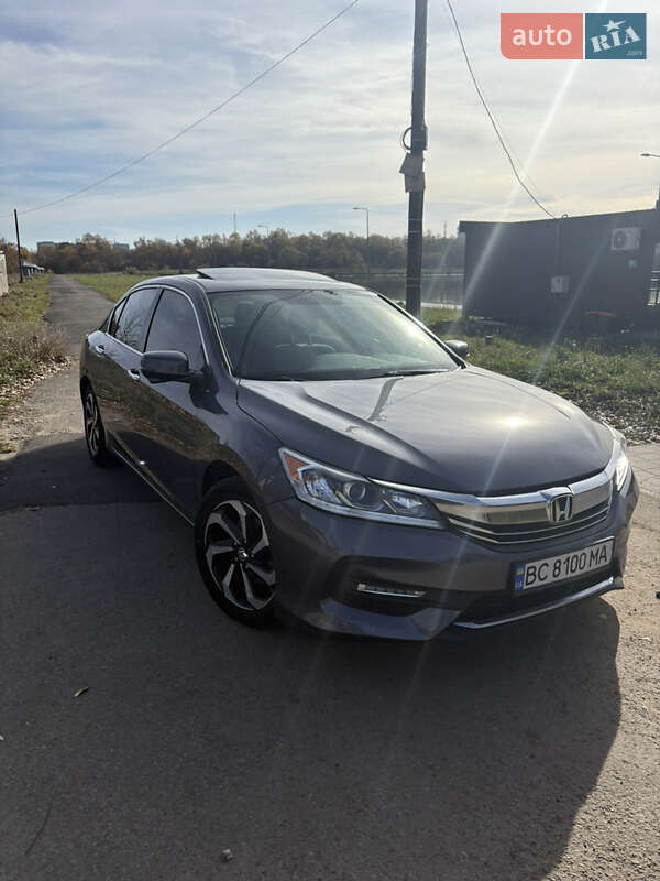Седан Honda Accord 2017 в Івано-Франківську