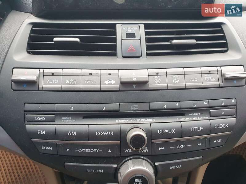 Купе Honda Accord 2011 в Киеве