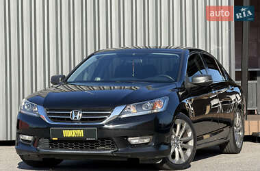 Седан Honda Accord 2015 в Киеве