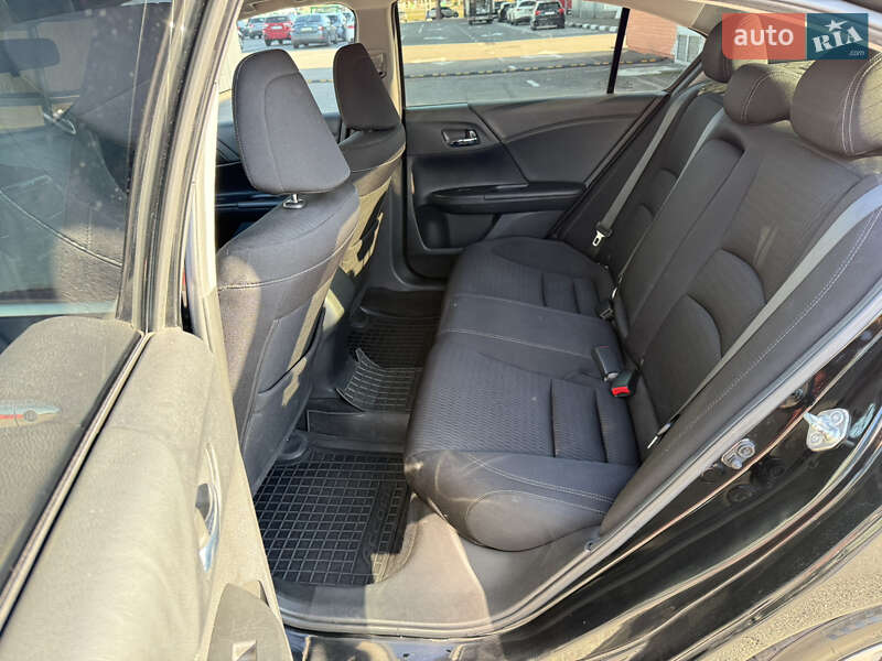 Седан Honda Accord 2015 в Киеве