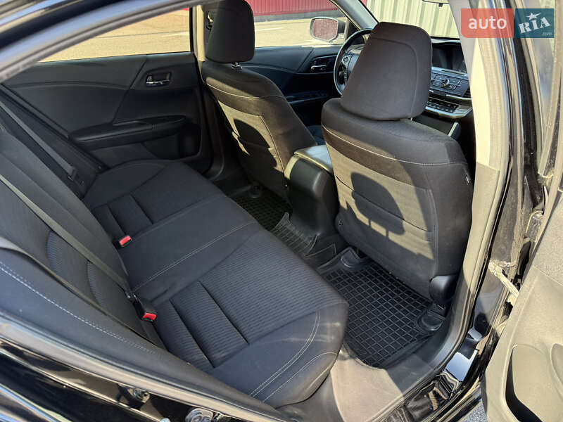 Седан Honda Accord 2015 в Киеве